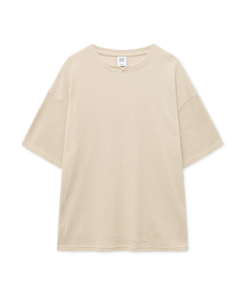 WEST GRAND BOULEVARD（ウエストグランドブルバード）の「オーバーサイズワッフルヘンリーネック半袖Tシャツライトベージュ（Tシャツ/カットソー・メンズ・その他・MEDIUM/LARGE/X-LARGE）」の2枚目の写真
