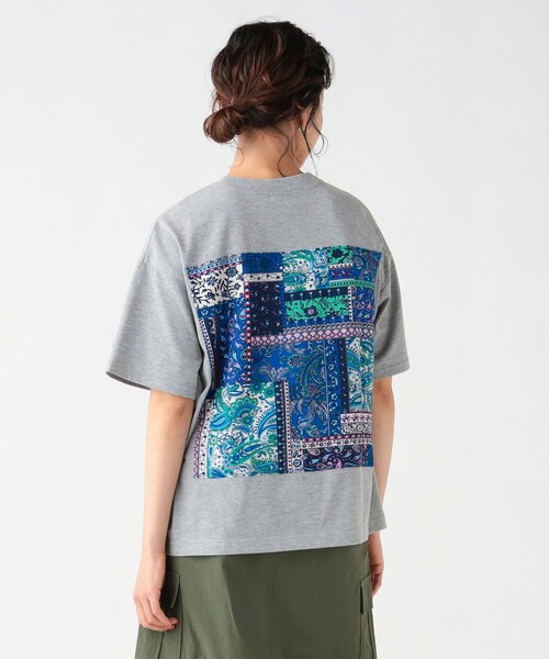 BEAMS HEART(ビームスハート)の「【8/13値下げ】後ろスカーフ Tシャツ(Tシャツ/カットソー・レディース・オフホワイト/グレー/ブラック/ブラック系その他3・FREE)」の4枚目の写真