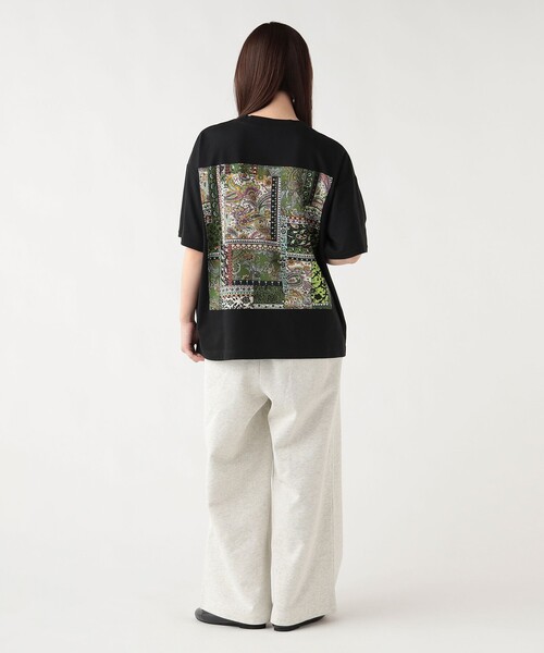 BEAMS HEART(ビームスハート)の「【8/13値下げ】後ろスカーフ Tシャツ(Tシャツ/カットソー・レディース・オフホワイト/グレー/ブラック/ブラック系その他3・FREE)」の6枚目の写真