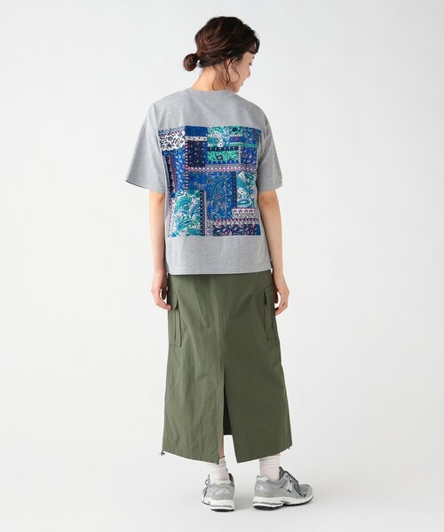 BEAMS HEART(ビームスハート)の「【8/13値下げ】後ろスカーフ Tシャツ(Tシャツ/カットソー・レディース・オフホワイト/グレー/ブラック/ブラック系その他3・FREE)」の10枚目の写真
