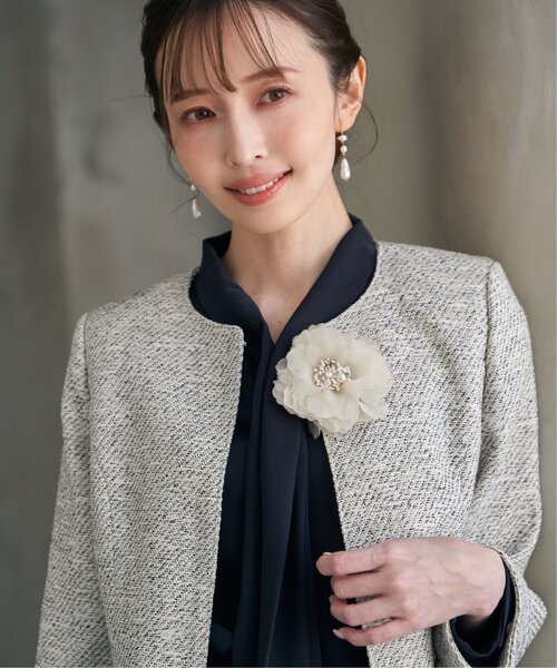 ikka（イッカ）の「【フォーマル対応】フラワーコサージュ（ブローチ/コサージュ・レディース・ベージュ/オフホワイト/クリーム/ライトグレー/ホワイト・FREE）」の7枚目の写真