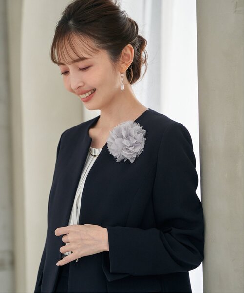 ikka（イッカ）の「【フォーマル対応】フラワーコサージュ（ブローチ/コサージュ・レディース・ベージュ/オフホワイト/クリーム/ライトグレー/ホワイト・FREE）」の14枚目の写真