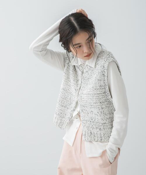 SENSE OF PLACE by URBAN RESEARCH(センスオブプレイスバイアーバンリサーチ)の「『洗濯可』ミックスカラーローゲージベスト(ベスト・レディース・ブラック/アイボリー/ネイビー・ONE)」の13枚目の写真