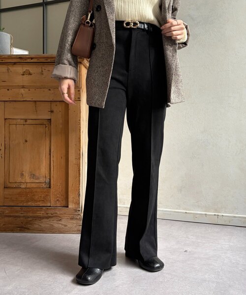 Thevon（ゼボン）の「Fスエードセミフレアパンツ（その他パンツ・レディース・ブラック/ブラウン・M/S）」の5枚目の写真