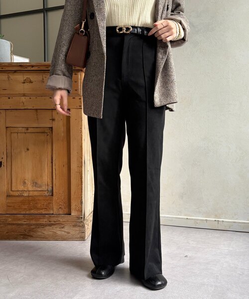 Thevon（ゼボン）の「Fスエードセミフレアパンツ（その他パンツ・レディース・ブラック/ブラウン・M/S）」の6枚目の写真