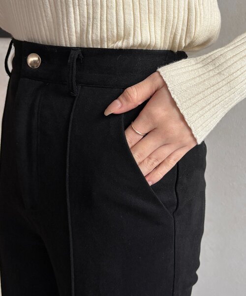 Thevon（ゼボン）の「Fスエードセミフレアパンツ（その他パンツ・レディース・ブラック/ブラウン・M/S）」の15枚目の写真
