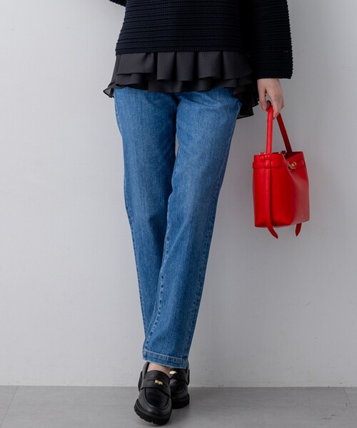 23区 L（ニジュウサンクオオキイサイズ）の「23区DENIM ストレートフィット デニムパンツ（デニムパンツ・レディース・ネイビー系/ホワイト系/ダルブルー系/スカイブルー系・50/48/46/44）」の2枚目の写真