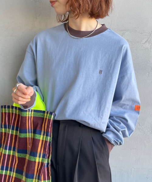 UNIVERSAL OVERALL（ユニバーサルオーバーオール）の「[UNIVERSAL OVERALL/ユニバーサルオーバーオール] 別注 ワンポイントロゴ刺繍 ロングスリーブTシャツ（Tシャツ/カットソー・レディース・オートミール/ホワイト/ブラック/ブルーグレー/ネイビー/ダークグレー/ブラウン・S/M/L）」の4枚目の写真