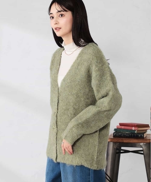 a.v.v（アーヴェヴェ）の「【WEB限定】Vネックシャギーニットカーディガン（カーディガン/ボレロ・レディース・オレンジ/ミント/ダークインディゴブルー・40/38/36）」の2枚目の写真