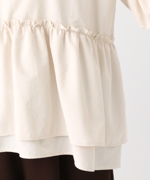 Elura（エルーラ）の「アイロンいらずペプラムブラウス/634735（シャツ/ブラウス・レディース・ダークブラウン/ライトブルー/オフホワイト・FREE）」の20枚目の写真