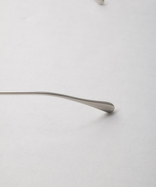 B.I.D.（ビーアイディー）の「《リムレスサングラス》（サングラス・メンズ・ゴールド/ライトブラウン/シルバー/ライトグレー・FREE）」の14枚目の写真