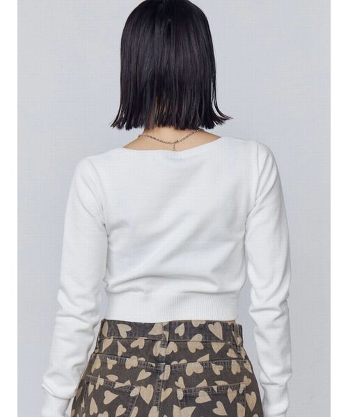 EMODA（エモダ）の「プレートクロップニット（ニット/セーター・レディース・ホワイト/ブラック/グレー・FREE）」の5枚目の写真