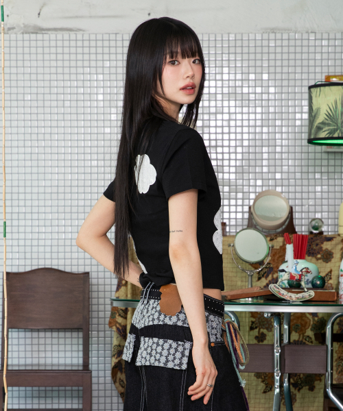 RuNaKi'Hu'(ルナキフ)の「WXT043綿菓子レースアップリケ半袖Tシャツ(BLACK)(Tシャツ/カットソー・レディース・その他・1/2)」の12枚目の写真