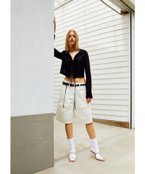 LCDC TM(エルシーディーシーティーエム)の「RUFFLE CARDIGAN BLOUSE(シャツ/ブラウス・レディース・ブラック・SS)」の5枚目の写真
