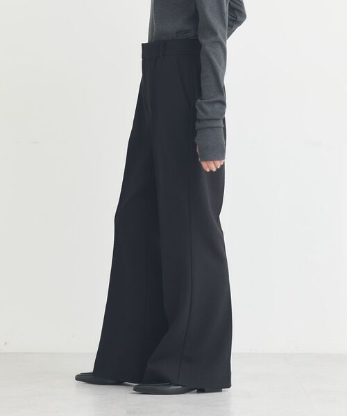 earth music&ecology（アースミュージックアンドエコロジー）の「センターシームフレアパンツ（その他パンツ・レディース・ライトベージュ/グレー/ブラウン/ブラック・M/S）」の18枚目の写真