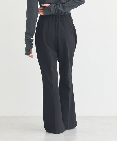 earth music&ecology（アースミュージックアンドエコロジー）の「センターシームフレアパンツ（その他パンツ・レディース・ライトベージュ/グレー/ブラウン/ブラック・M/S）」の17枚目の写真