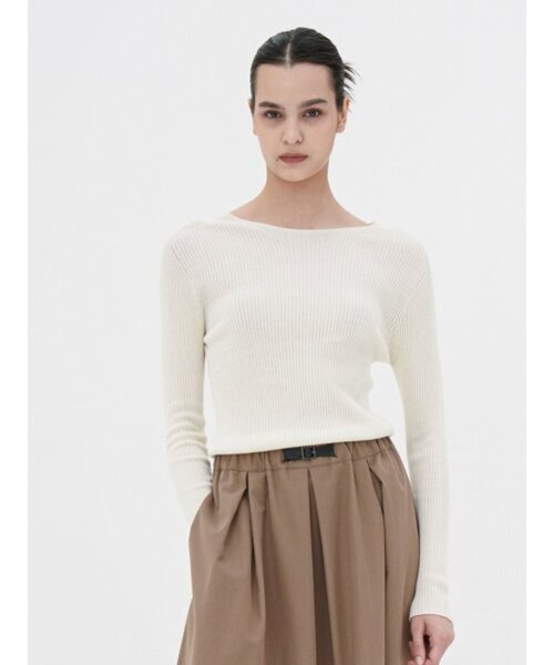 ACUD(アクド)の「Tuck Detail Midi Skirt _ Beige(スカート・レディース・その他・S/M)」の4枚目の写真