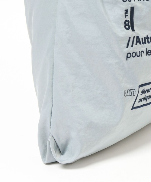 LEPSIM(レプシィム)の「パラコード刺繍トート 638746(トートバッグ・レディース・ライトブルー/ブラック/オフホワイト・ONE SIZE)」の12枚目の写真