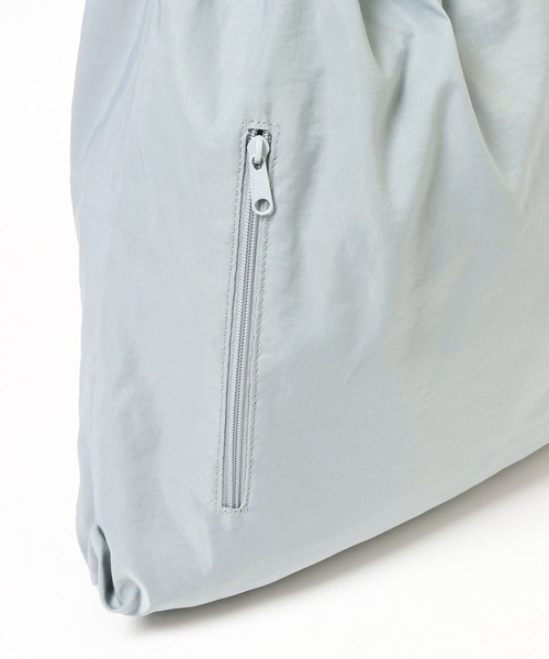 LEPSIM(レプシィム)の「パラコード刺繍トート 638746(トートバッグ・レディース・ライトブルー/ブラック/オフホワイト・ONE SIZE)」の13枚目の写真