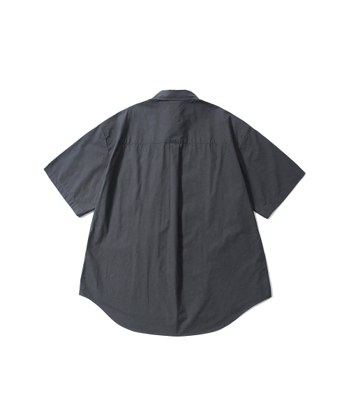 MOIF（モイフ）の「[SS25] ユニフォームハーフシャツ / チャコール（シャツ/ブラウス・メンズ・その他・S/M/L）」の2枚目の写真