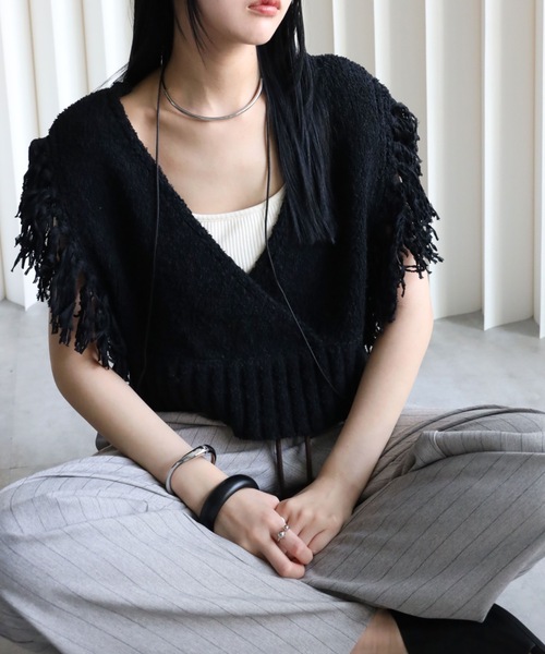 YENNA（イェンナ）の「【 2026 SS 新作 】テープヤーンフリンジカシュクールニットベスト（ベスト・レディース・アイボリー/ベージュ/ブラック・FREE）」の2枚目の写真