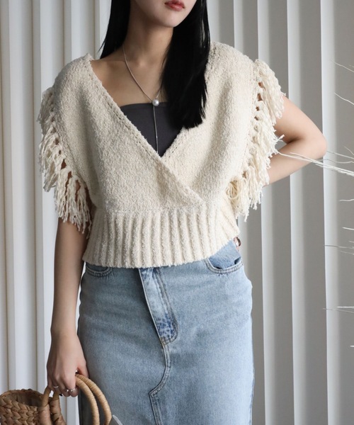 YENNA（イェンナ）の「【 2026 SS 新作 】テープヤーンフリンジカシュクールニットベスト（ベスト・レディース・アイボリー/ベージュ/ブラック・FREE）」の7枚目の写真