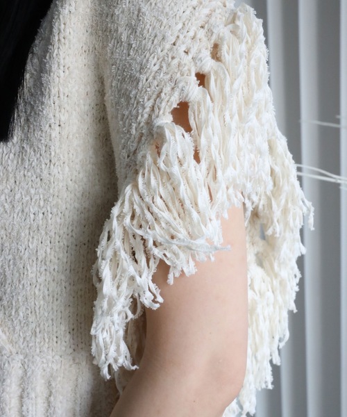 YENNA（イェンナ）の「【 2026 SS 新作 】テープヤーンフリンジカシュクールニットベスト（ベスト・レディース・アイボリー/ベージュ/ブラック・FREE）」の19枚目の写真