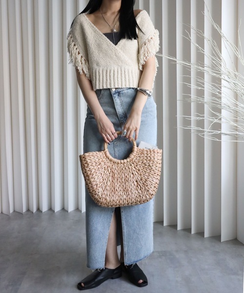 YENNA（イェンナ）の「【 2026 SS 新作 】テープヤーンフリンジカシュクールニットベスト（ベスト・レディース・アイボリー/ベージュ/ブラック・FREE）」の14枚目の写真