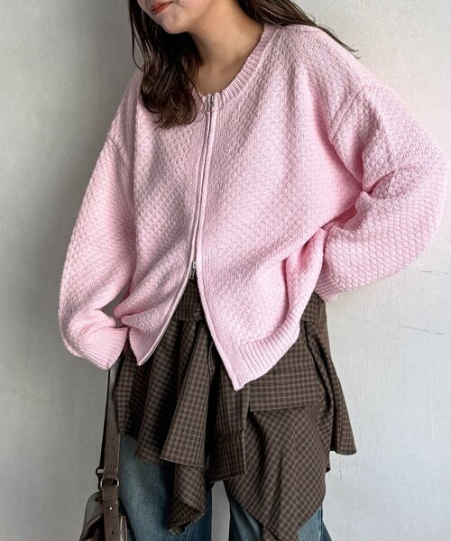 CPCM（シーピーシーエム）の「ポコポコニットクルージップカーディガン（カーディガン/ボレロ・レディース・グリーン系/ピンク/ネイビー/アイボリー・FREE）」の4枚目の写真