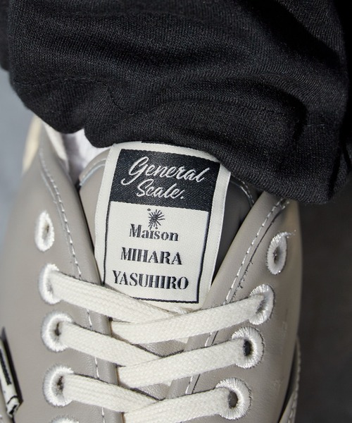 Maison MIHARA YASUHIRO(メゾンミハラヤスヒロ)の「General Scale. Maison MIHARA YASUHIRO /ジェネラルスケール メゾンミハラヤスヒロ KIEFER Leather Low-Top Sneakers ローカットスニーカー(スニーカー・メンズ・グレー・38/41/42/37)」の8枚目の写真