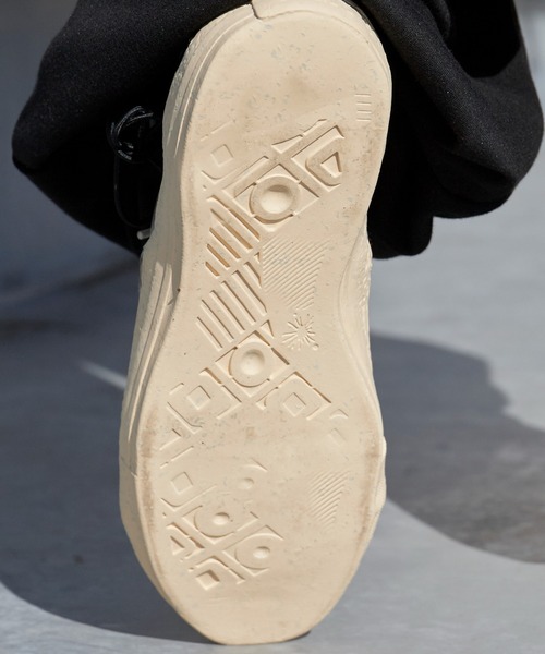 Maison MIHARA YASUHIRO(メゾンミハラヤスヒロ)の「General Scale. Maison MIHARA YASUHIRO /ジェネラルスケール メゾンミハラヤスヒロ KIEFER Leather Low-Top Sneakers ローカットスニーカー(スニーカー・メンズ・グレー・38/41/42/37)」の12枚目の写真