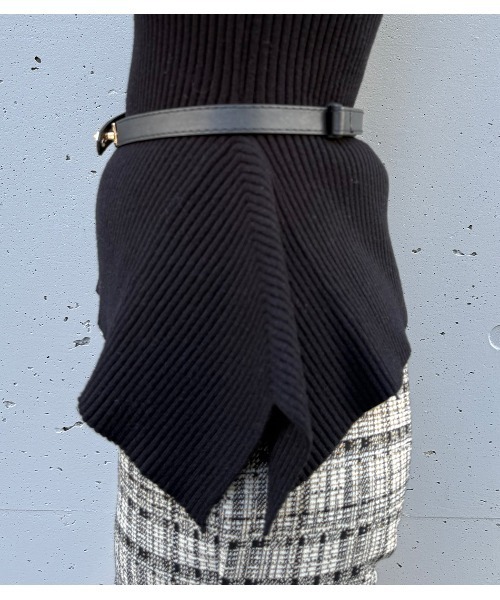 Desert Rose(デザートローズ)の「【DESERT ROSE/デザートローズ】ベルト付ハイネックペプラムニット(ニット/セーター・レディース・ブラック・FREE)」の11枚目の写真