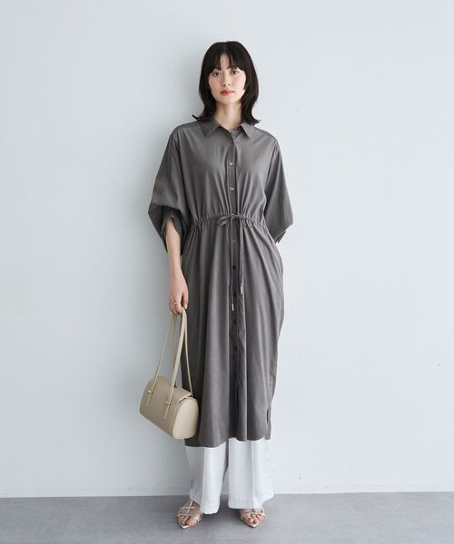 YECCA VECCA(イェッカヴェッカ)の「フェイクレザーミニボストンバッグ(ショルダーバッグ・レディース・イエロー/シルバー/ブラック/グレイッシュベージュ・FREE)」の15枚目の写真