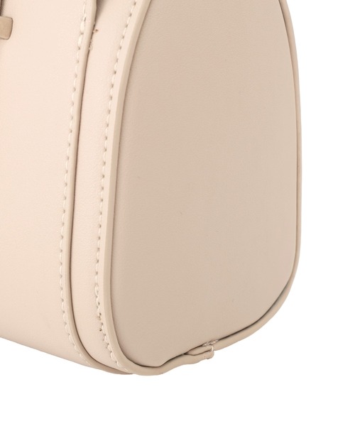 YECCA VECCA（イェッカヴェッカ）の「フェイクレザーミニボストンバッグ（ショルダーバッグ・レディース・イエロー/シルバー/ブラック/グレイッシュベージュ・FREE）」の22枚目の写真