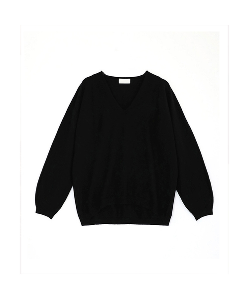 VASCARA(バスカラ)の「Oversized Fit V-Neck Long Sleeve Knitwear (5colors)(ニット/セーター・レディース・ブラック/ライトブラウン/グレー/ブラウン/パープル・FREE)」の1枚目の写真