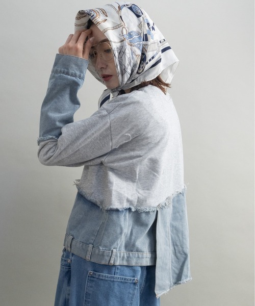 lodie(ロディ)の「デニム×スウェット デザインプルオーバー(その他トップス・レディース・グレー/ブラック/オフホワイト・FREE)」の10枚目の写真