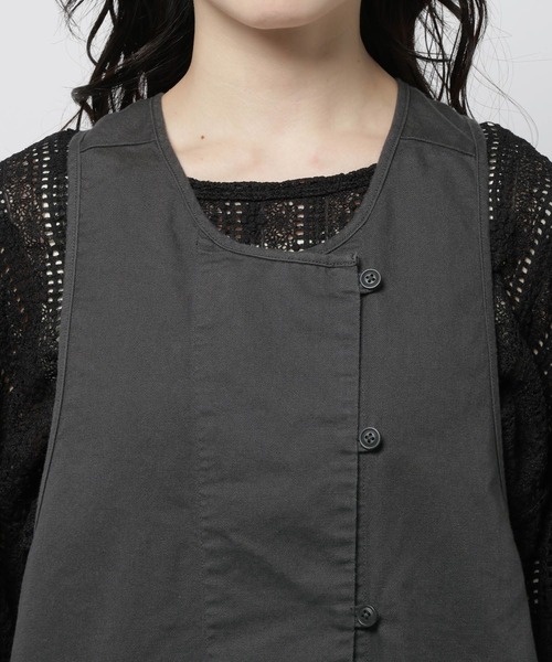 niko and...（ニコアンド）の「バッククロスタックベスト（ベスト・レディース・オリーブ/ブラック/ブラウン・FREE）」の22枚目の写真