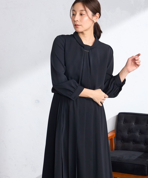 GALLORIA（ギャローリア）の「ラッフルプリーツワンピース（ワンピース・レディース・ライトグレー/ネイビー・L/LL/M/S）」の5枚目の写真