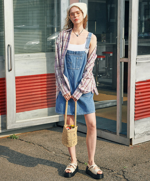 MAC MOC(マックモック)の「Olga 2カラー バックルヒドゥンバンディング オープントゥサンダル 6cm(サンダル・レディース・アイボリー/ブラック・22.5cm/23cm/23.5cm/24cm/24.5cm/25cm)」の4枚目の写真