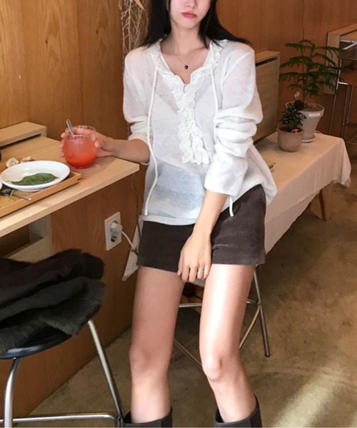 AMAJI(アマジ)の「フリルニットパーカー(Tシャツ/カットソー・レディース・ホワイト/グレー・FREE)」の1枚目の写真
