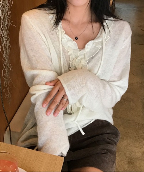 AMAJI(アマジ)の「フリルニットパーカー(Tシャツ/カットソー・レディース・ホワイト/グレー・FREE)」の3枚目の写真
