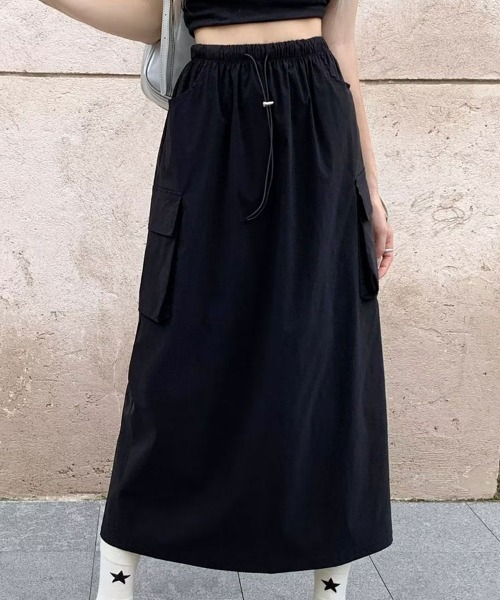 SallyLunn(サリーラン)の「ナイロンカーゴ ロングスカート(スカート・レディース・ブラック/グレー・LARGE/MEDIUM)」の6枚目の写真