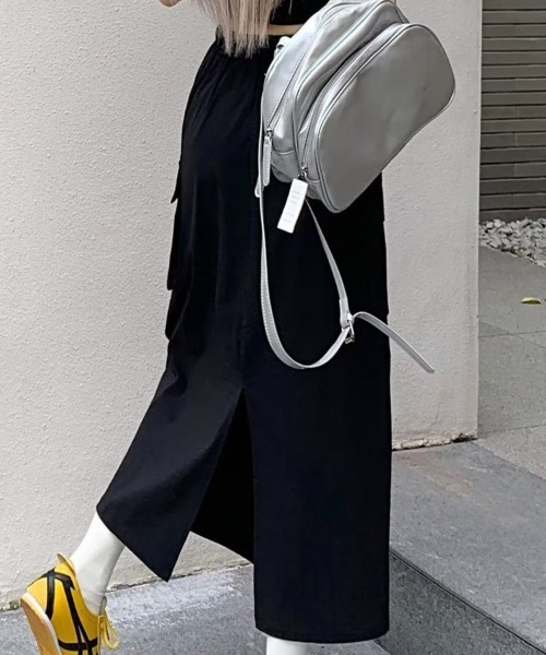 SallyLunn(サリーラン)の「ナイロンカーゴ ロングスカート(スカート・レディース・ブラック/グレー・LARGE/MEDIUM)」の11枚目の写真