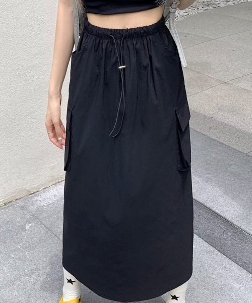 SallyLunn(サリーラン)の「ナイロンカーゴ ロングスカート(スカート・レディース・ブラック/グレー・LARGE/MEDIUM)」の13枚目の写真