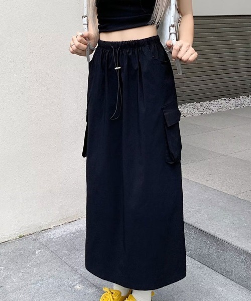 SallyLunn(サリーラン)の「ナイロンカーゴ ロングスカート(スカート・レディース・ブラック/グレー・LARGE/MEDIUM)」の15枚目の写真