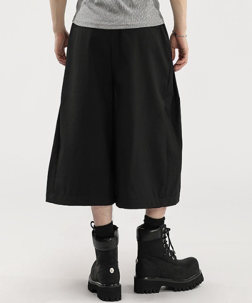 B.R.U(ブル)の「ワイドストレートハーフパンツ(スラックス・メンズ・ブラック/グレー・MEDIUM/LARGE)」の7枚目の写真