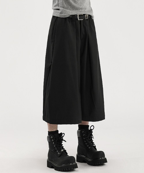 B.R.U(ブル)の「ワイドストレートハーフパンツ(スラックス・メンズ・ブラック/グレー・MEDIUM/LARGE)」の6枚目の写真