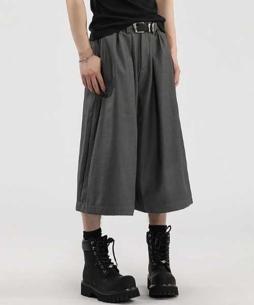 B.R.U(ブル)の「ワイドストレートハーフパンツ(スラックス・メンズ・ブラック/グレー・MEDIUM/LARGE)」の11枚目の写真