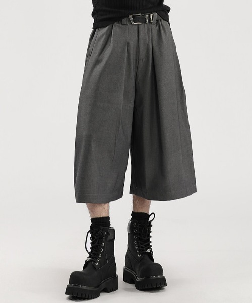 B.R.U(ブル)の「ワイドストレートハーフパンツ(スラックス・メンズ・ブラック/グレー・MEDIUM/LARGE)」の4枚目の写真