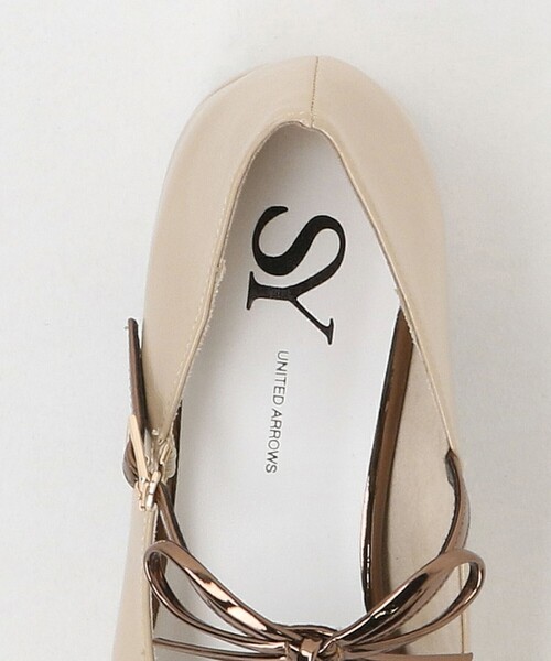 SY UNITED ARROWS（シーユナイテッドアローズ）の「＜SY＞ ポインテッド ダブル リボン パンプス40↑（パンプス・レディース・ベージュ/シルバー/ブラック・24cm/24.5cm/23cm/22cm/22.5cm/23.5cm/25cm）」の9枚目の写真